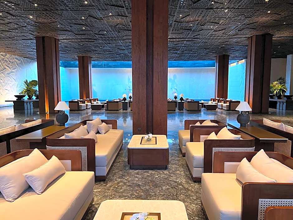 Bali Beach Hotel
