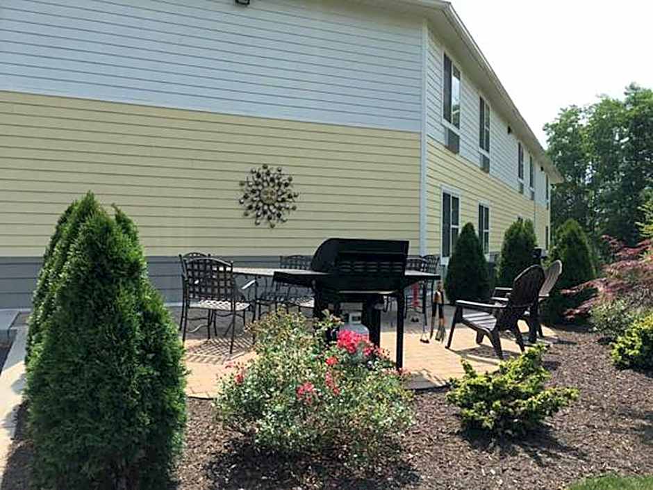 Sleep Inn & Suites Altoona North