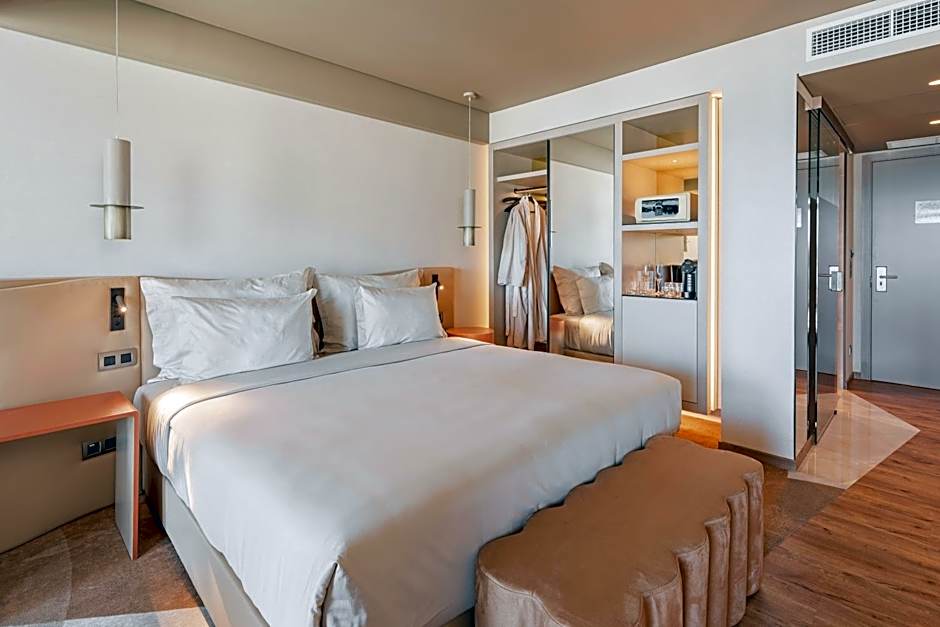 The Views Baia - Adults Only