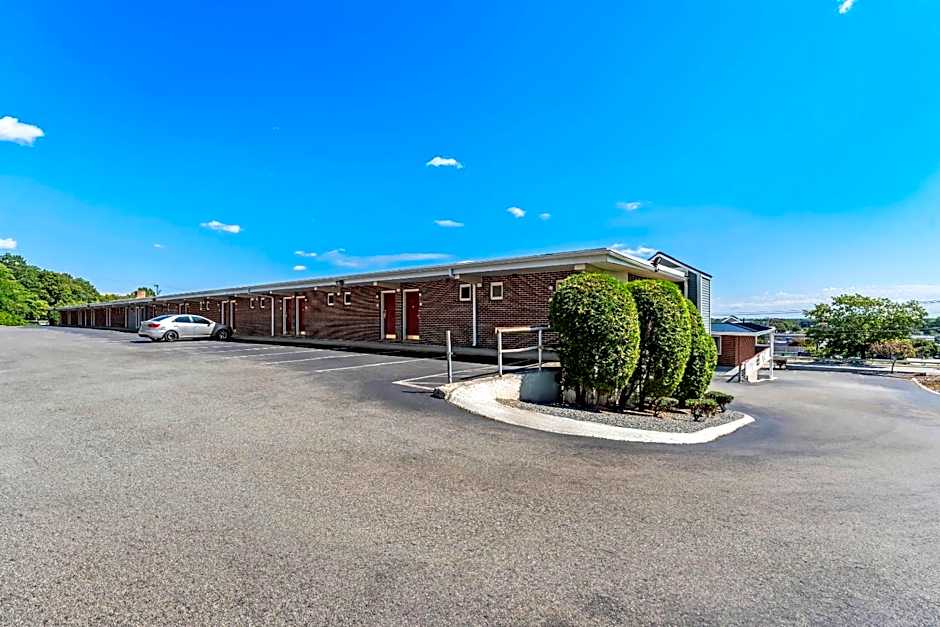 Econo Lodge Cranston - Providence