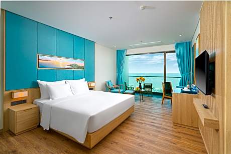 Pacific Ocean Double With Balcony