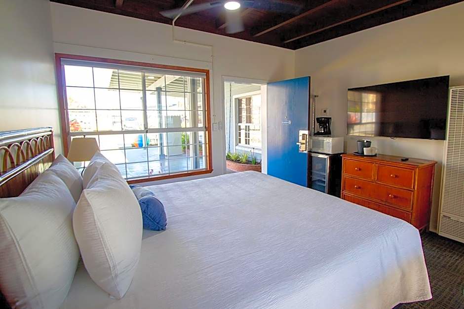 Edgewater Beach Inn