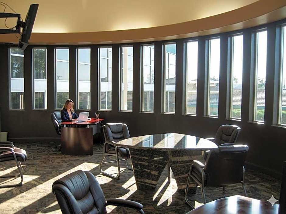 The Greenwell Inn and Convention Center