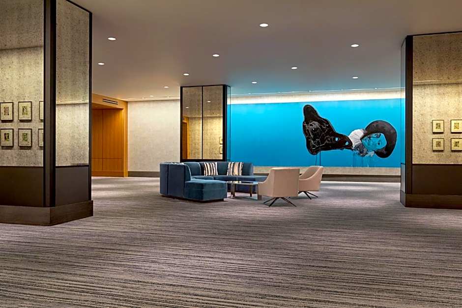 Loews Chicago O'Hare Hotel