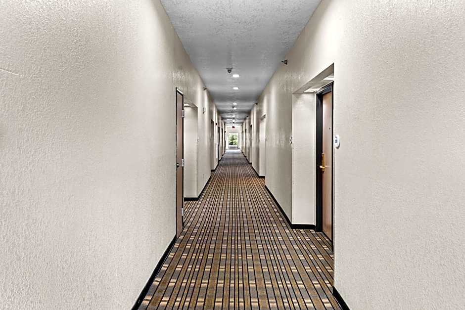 Baymont by Wyndham Lawrence