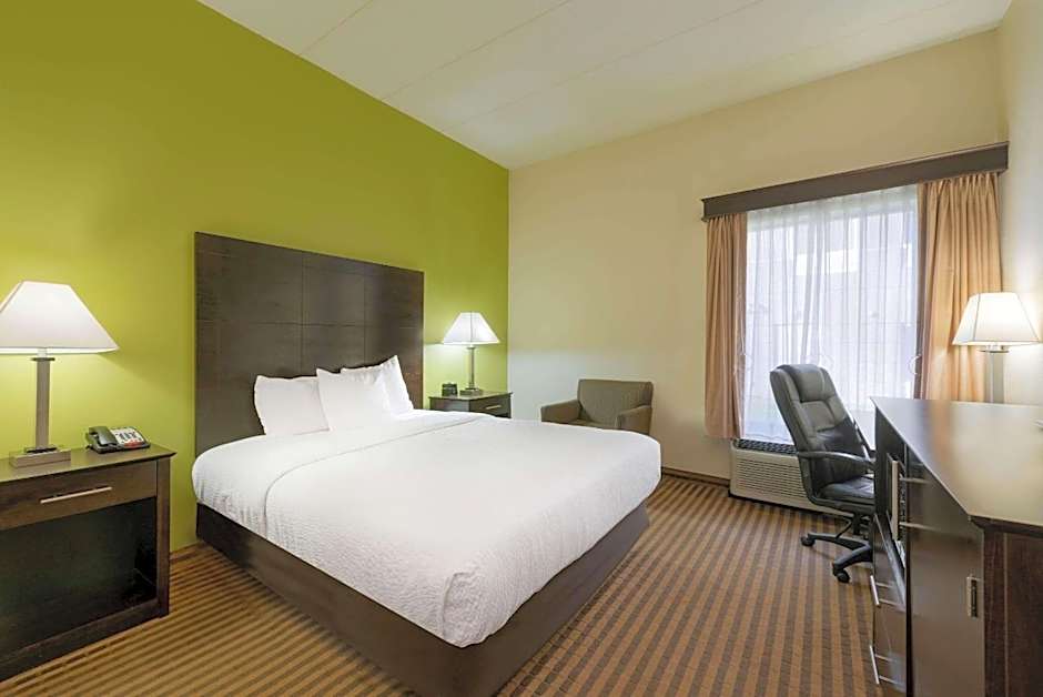 La Quinta Inn & Suites by Wyndham Grove City