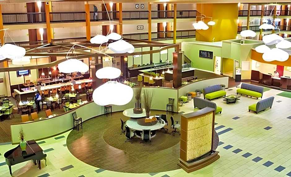 Clarion Hotel & Suites Memphis Airport (CLOSED) – Memphis, TN