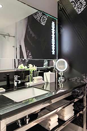 Concierge level, Guest room, 2 Queen