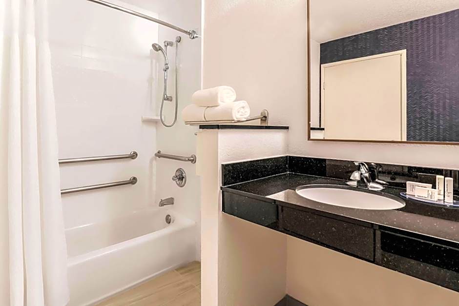 Fairfield Inn & Suites by Marriott Houston Westchase
