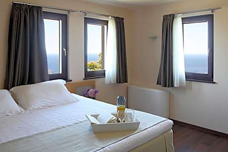 Suite with Sea View
