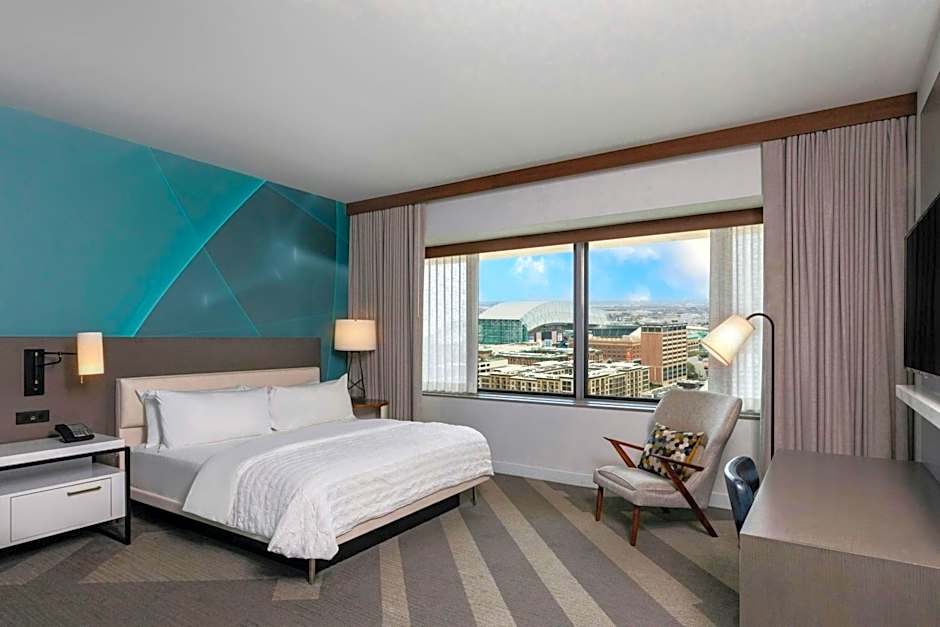 Le Meridien Houston Downtown