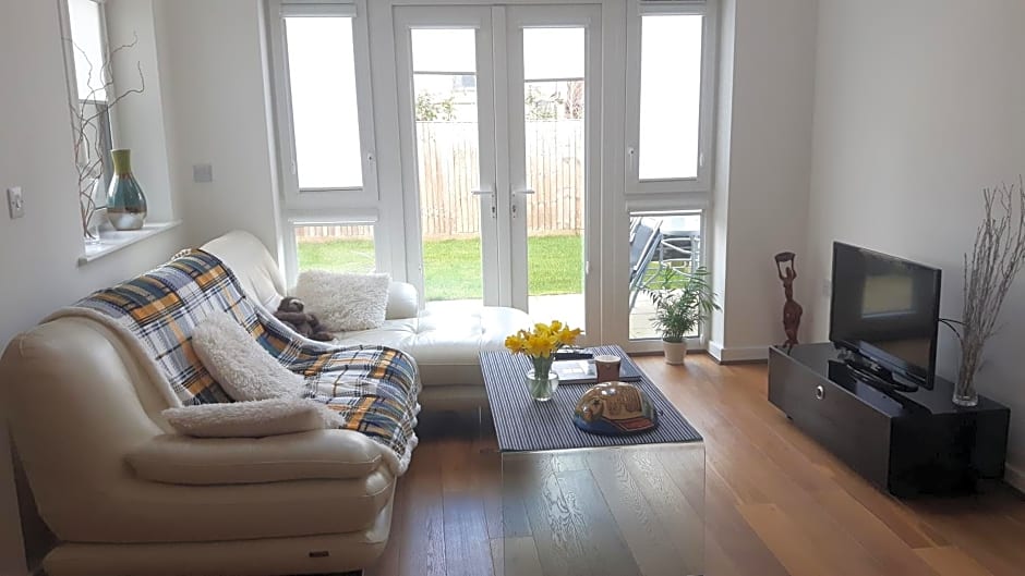 Lavi's house-East Milton Keynes