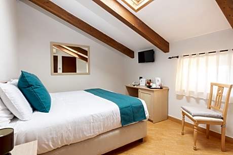 Classic Triple Room