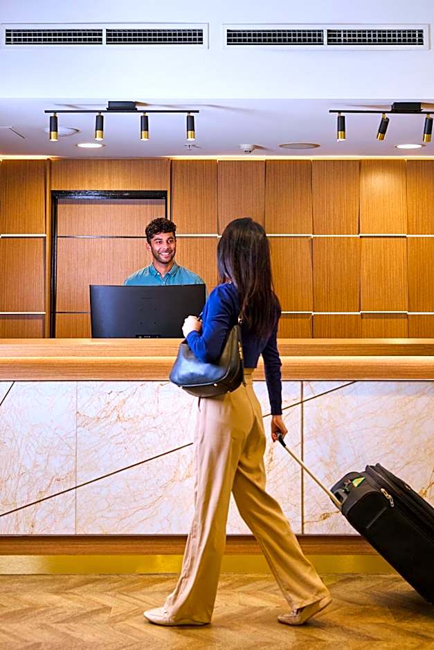 Brady Apartment Hotel Flinders Street