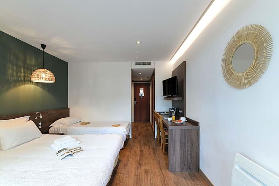 Hotel Logis Lacotel