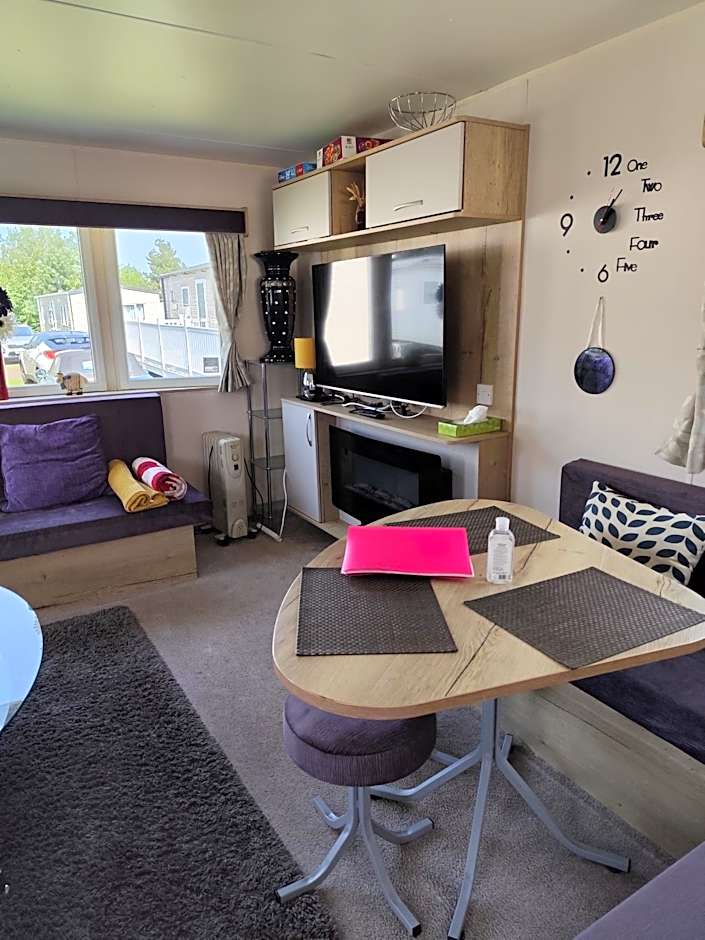 STATIC CARAVAN HOTEL in EDINBURGH