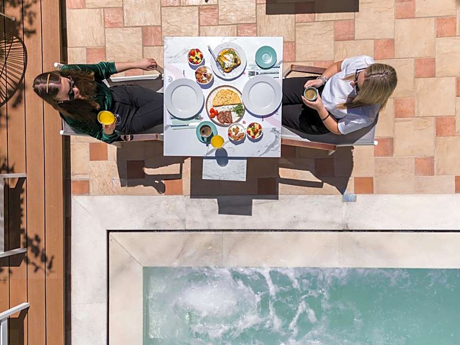 Eliza Hotel by Panel Hospitality