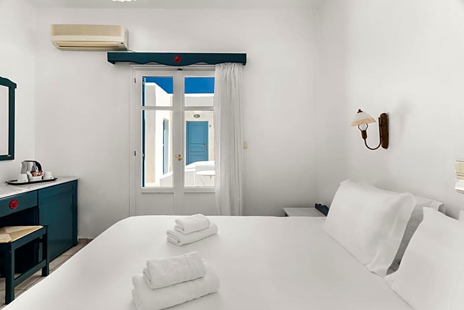 Paros Inn Seafront