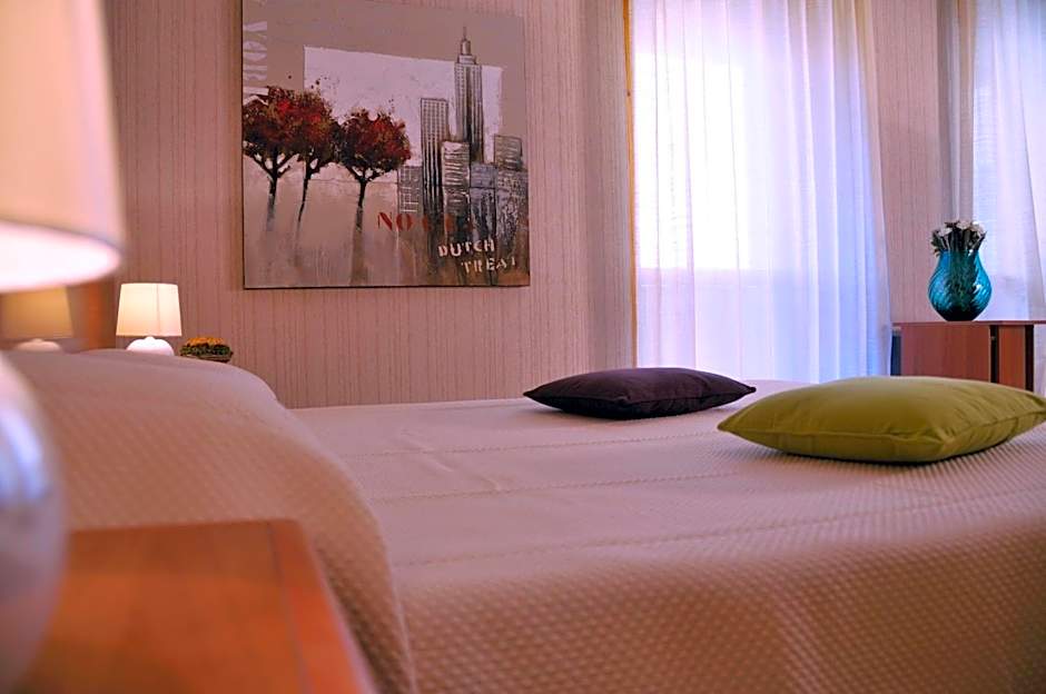 Hotel Residence Ulivi E Palme