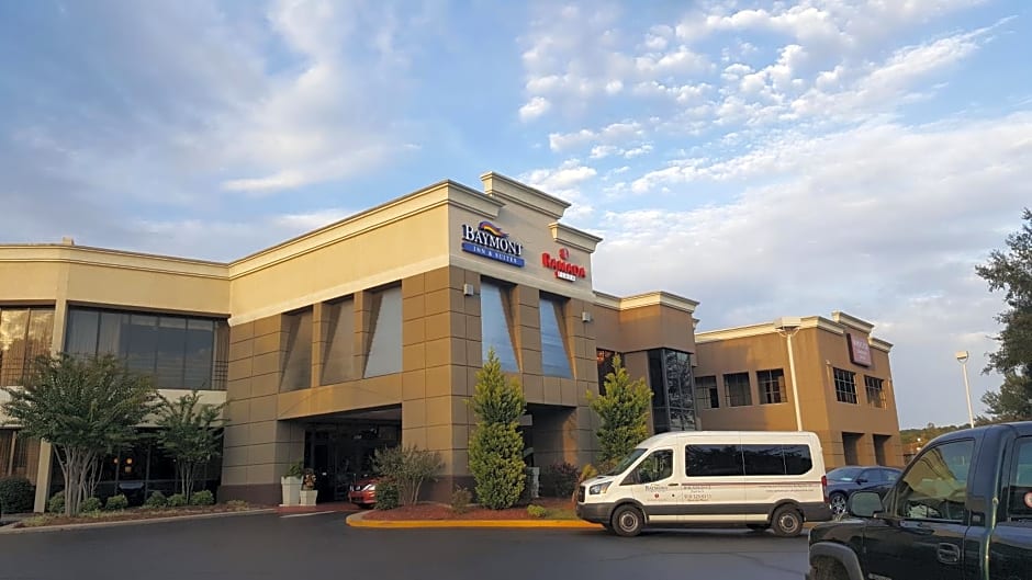 Baymont by Wyndham Fayetteville Fort Bragg Area