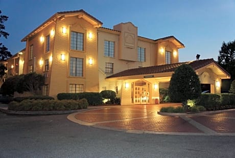 Days Inn by Wyndham Augusta Washington Rd