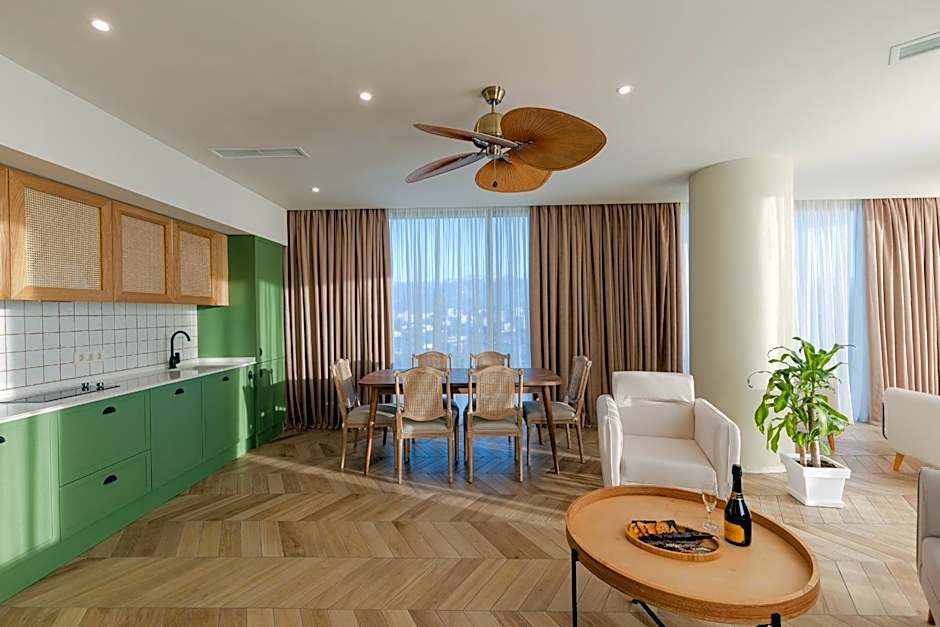 MiraMar Luxury Residences