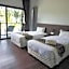 Roxy Sematan Villa & Townhouse