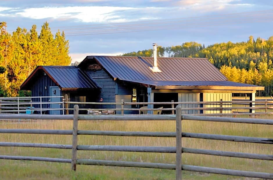 Woodhouse Cottages And Ranch