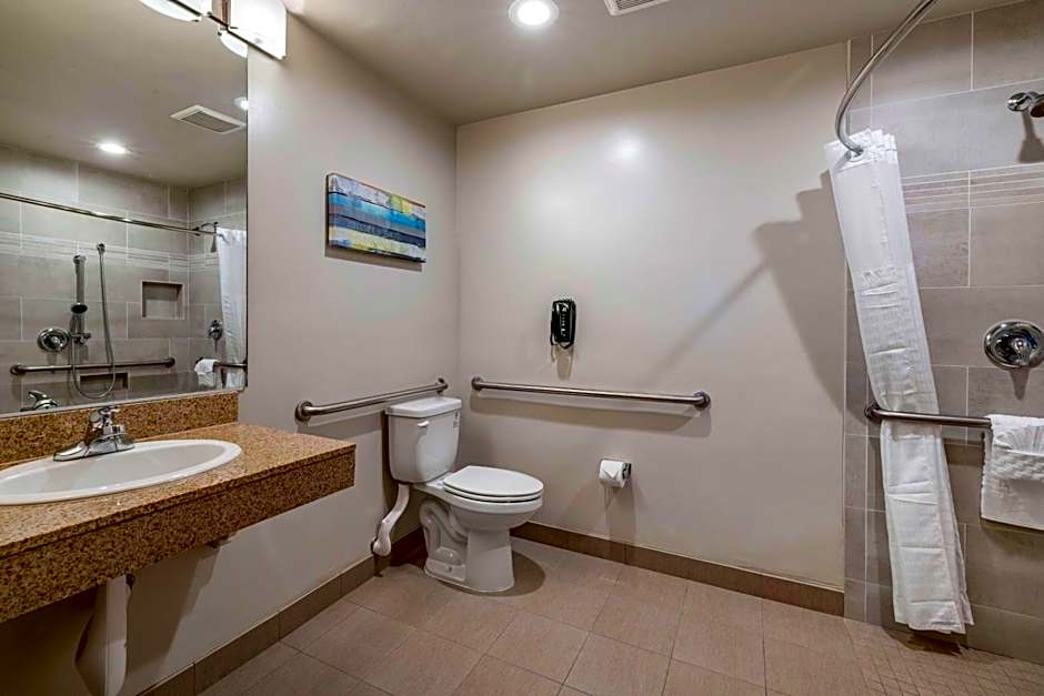 Best Western Plus Park Place Inn - Mini Suites
