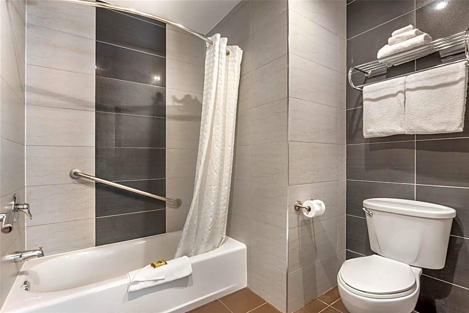 Best Western Plus Burnaby Hotel