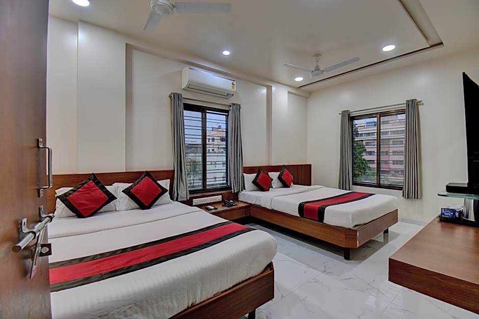 HOTEL D GRAND