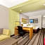 La Quinta Inn & Suites by Wyndham Paducah