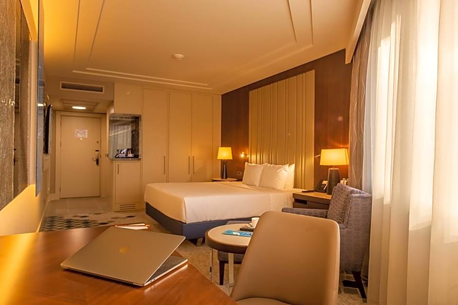 AZIMUT Grand Hotel Tashkent