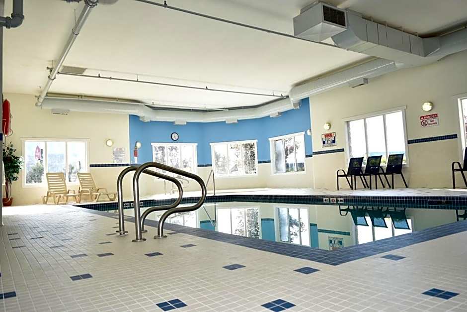 Ramada Limited Golden