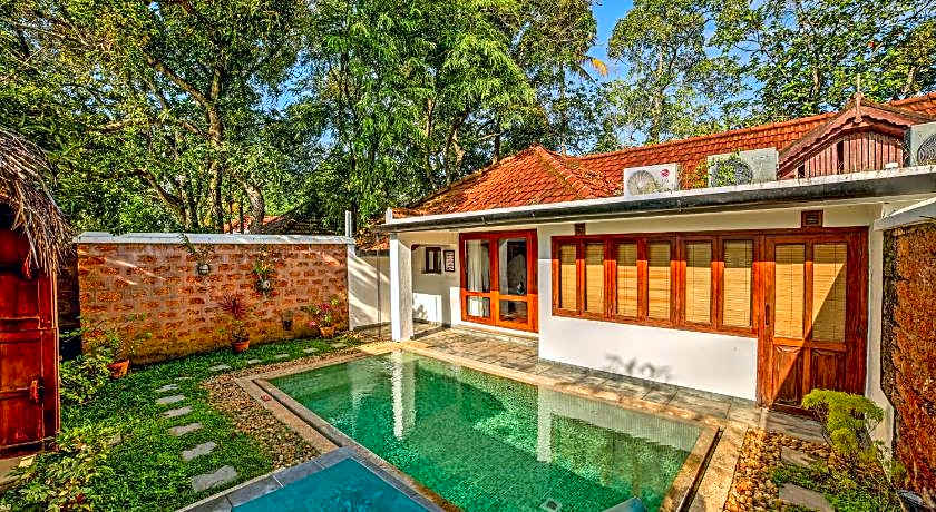 Coconut Lagoon - CGH Earth