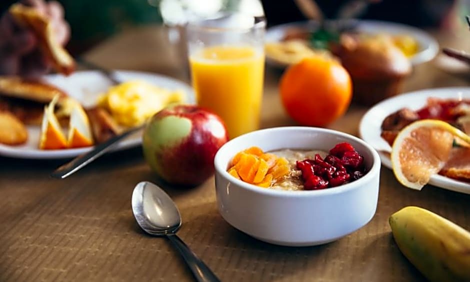 Holiday Inn Express & Suites Mishawaka - South Bend By IHG