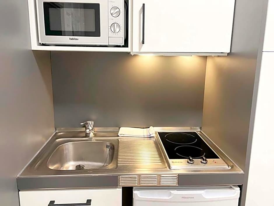 Apartamentos Midi 3000