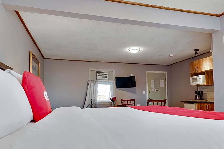 Hotel Bethel - Fort MacLeod, AB