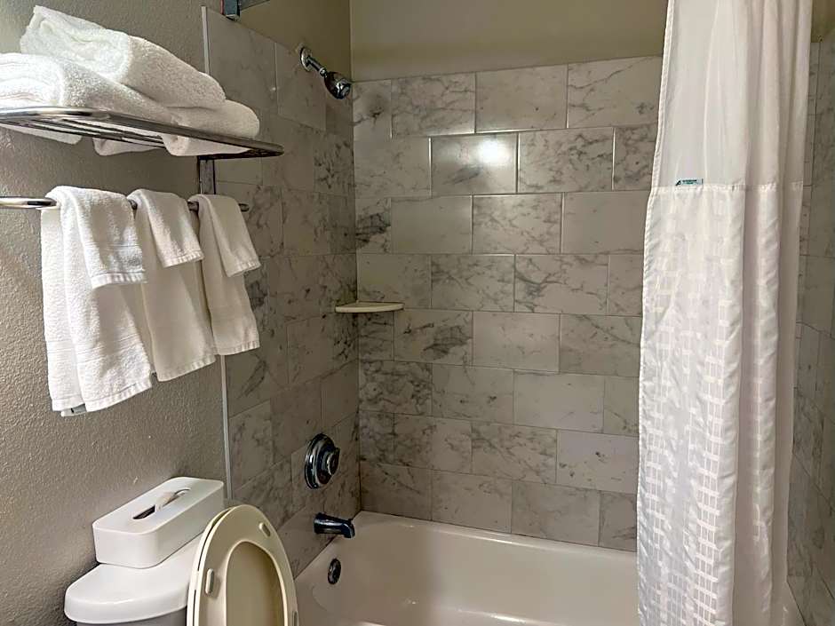 Days Inn by Wyndham Orange Park/Jacksonville