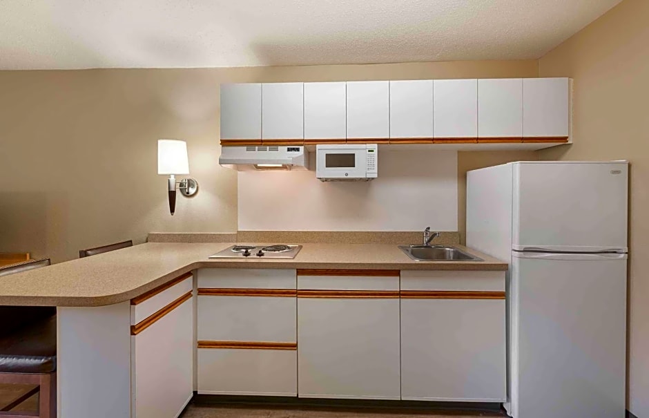 Extended Stay America Suites - Cleveland - Airport - North Olmsted