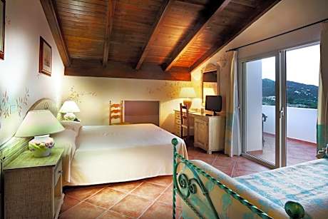 Double or Twin Room with Sea View and Balcony