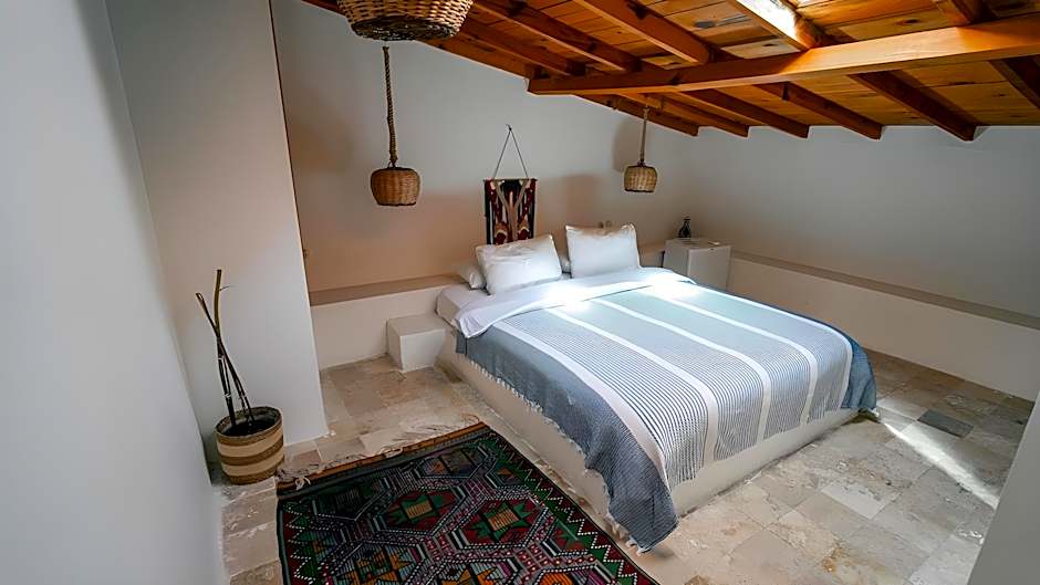 Banana Alaçatı Food & Stay - Adults Only