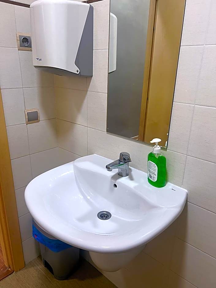 Hostel Acacias