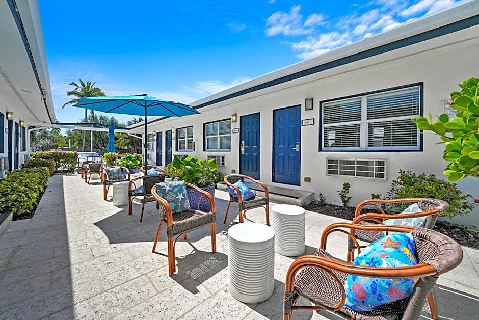 Hollywood Beach Suites and Hotel