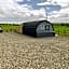Thistle Pod Farm Stay with Hottub Sleeps 2