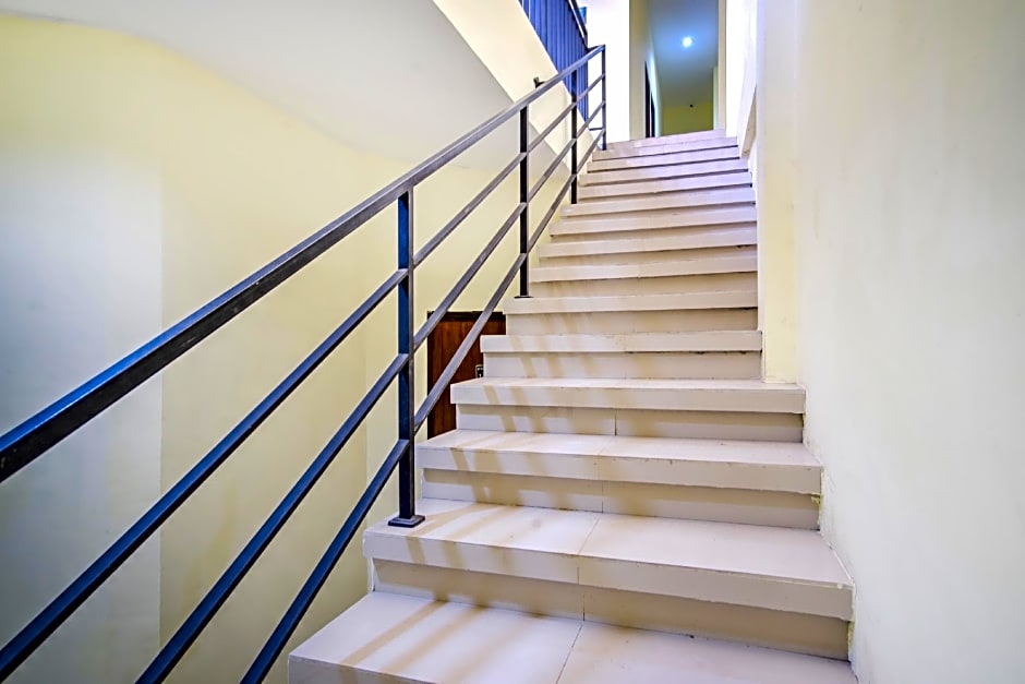 OYO 2509 Hotel Tebel 19