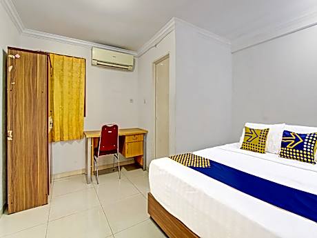 SPOT ON 91398 Homestay Tentrem 1