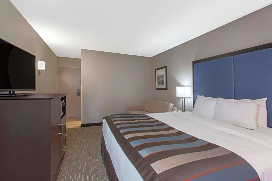 Wingate by Wyndham Charleston Coliseum