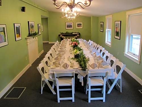 Woodbound Inn