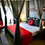 May Park Hotel